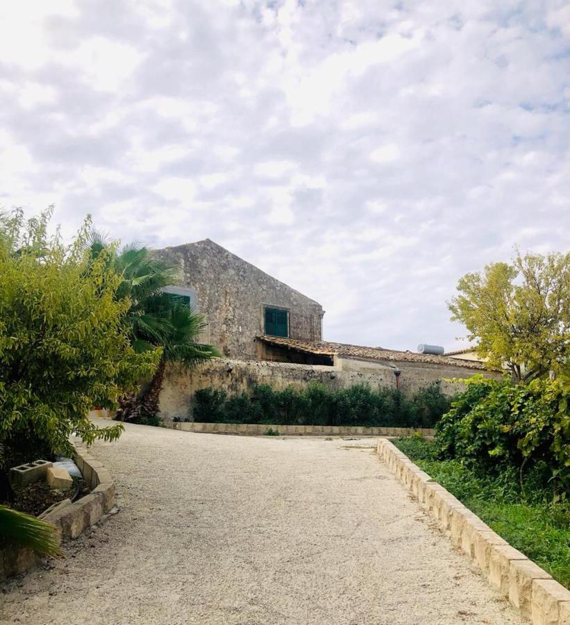 Agriturismoeloropizzuta Lido di Noto エクステリア 写真