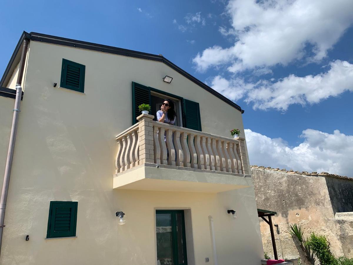 Agriturismoeloropizzuta Lido di Noto エクステリア 写真