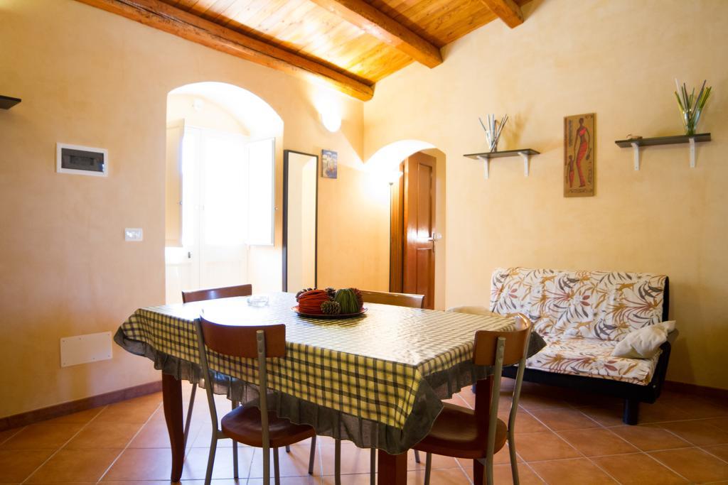 Agriturismoeloropizzuta Lido di Noto エクステリア 写真