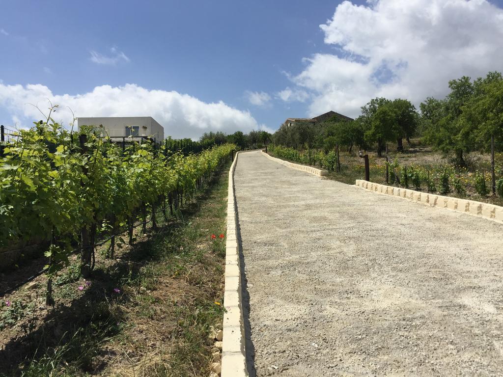 Agriturismoeloropizzuta Lido di Noto エクステリア 写真