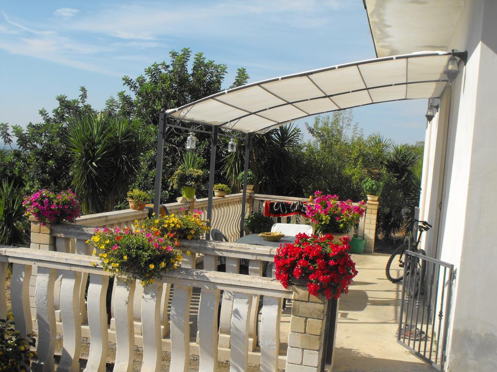 Agriturismoeloropizzuta Lido di Noto エクステリア 写真