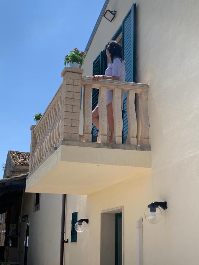 Agriturismoeloropizzuta Lido di Noto エクステリア 写真